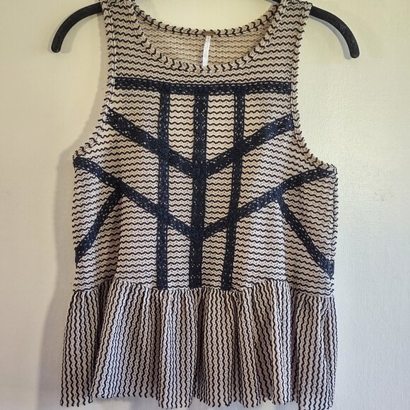 Free People Peplum Crochet Knit Tank Top  Coquette Indie Dainty Festival Boho XS - Picture 4 of 9